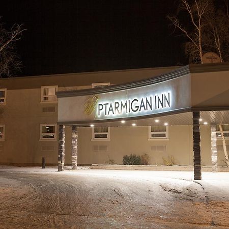 Ptarmigan Inn Hay River Екстериор снимка